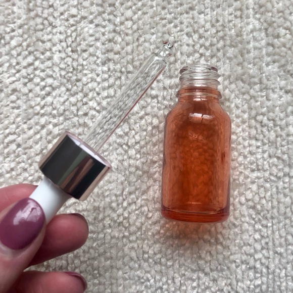 Two-Pack Pink Glass Dropper Bottles With Rose Gold Lids,15ml - Picture 9 of 12